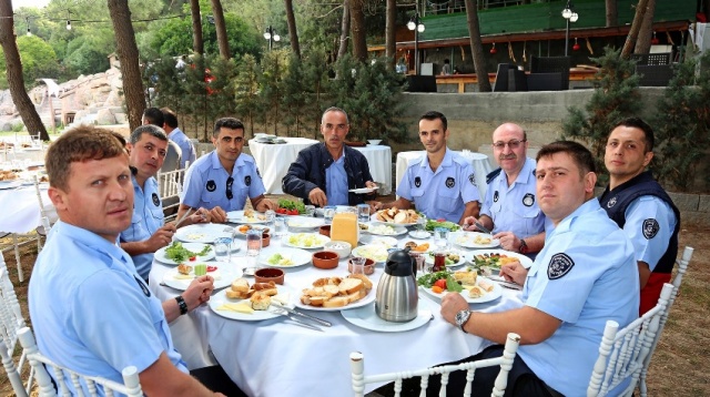 ATAŞEHİR'DE ZABITA HAFTASI ÇEŞİTLİ ETKİNLİKLERLE KUTLANIYOR