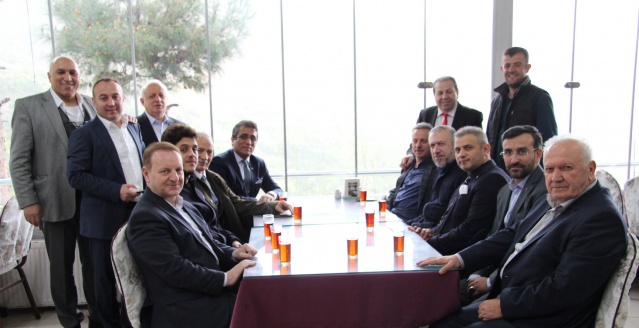 ATAŞEHİR BİRLİK PLATFORMU ZEYTİNDALI HAREKATINDA AFRİN YOLUNDA MEHMETÇİĞİMİZİN YANINDA
