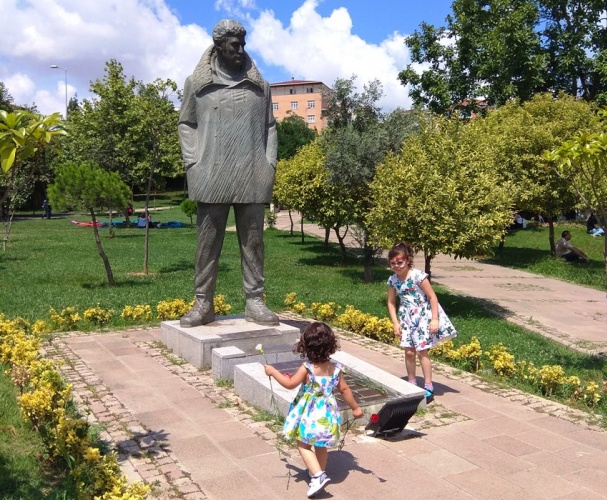 ATAŞEHİR'DE ÇOCUKLAR DOYASIYA EĞLENDİ