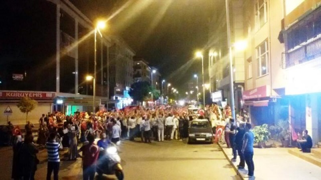 Ak Parti Ataşehir Demokrasi Nöbetinde 2016