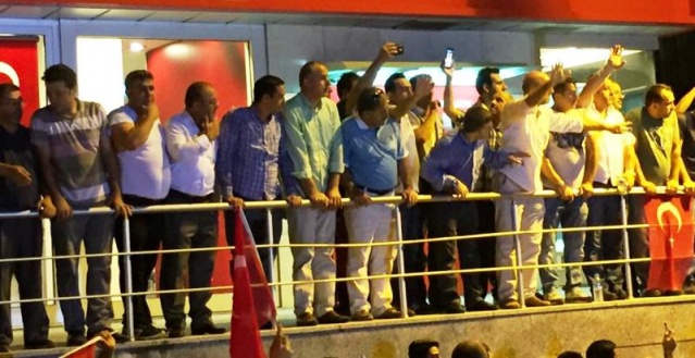 Ak Parti Ataşehir Demokrasi Nöbetinde 2016