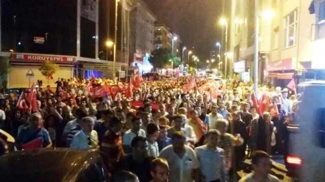 Ak Parti Ataşehir Demokrasi Nöbetinde 2016