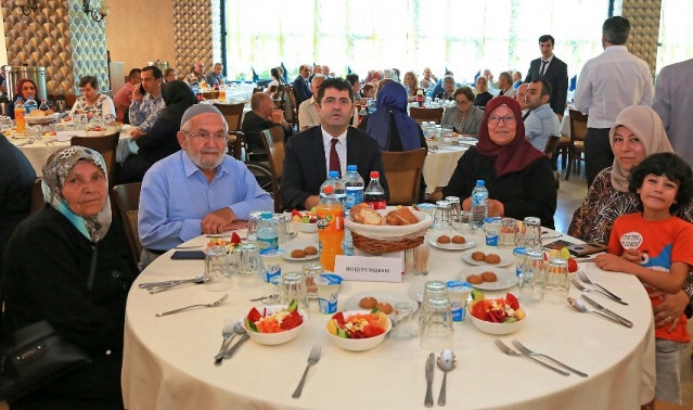 ATAŞEHİR’DE GAZİLER ANILDI