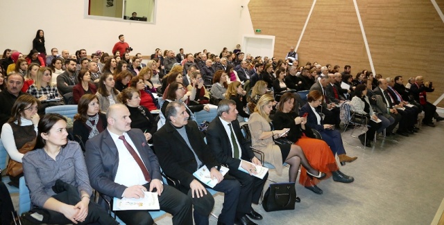 Ataşehir'de Gelecek İçin Geri Dönüşüm” konulu eğitim semineri düzenlendi