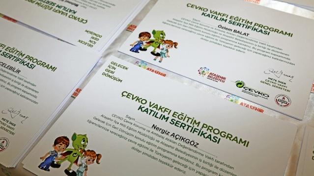 Ataşehir'de Gelecek İçin Geri Dönüşüm” konulu eğitim semineri düzenlendi