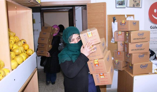 Ataşehir Gülenyüz Yardımlaşma Derneği Yardım Dağıtımına Devam Ediyor. 2018