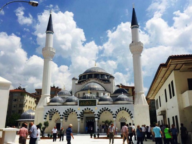 Ataşehir, İçerenköy, Sultan Alpaslan Camii Fotoları 2016
