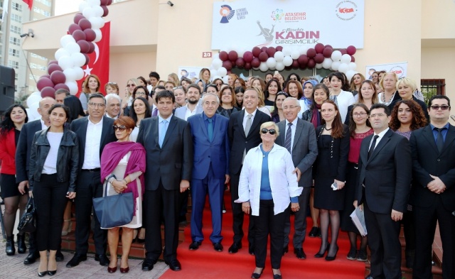 ATAŞEHİR'DE KADIN GÜCÜ AKAGİM’LE EKONOMİYE KAZANDIRILIYOR