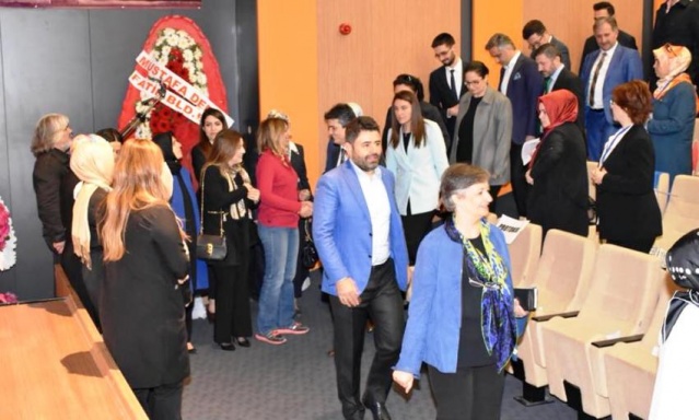 Ak Parti Ataşehir Kadın Kolları Seçimi, Neslihan Yurdakul Yeniden Seçildi