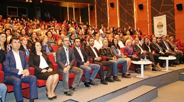 Ataşehir, Kadına Yönelik Şiddeti Protesto Etti