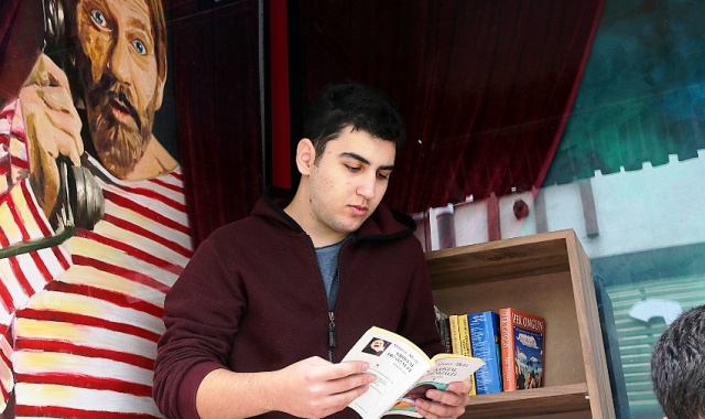 Ataşehir Kitap Okuyor