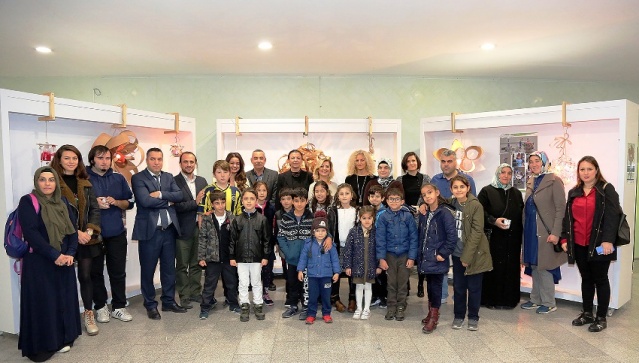 ATAŞEHİR'DE ATIKLARI IŞIĞA DÖNÜŞTÜRDÜLER