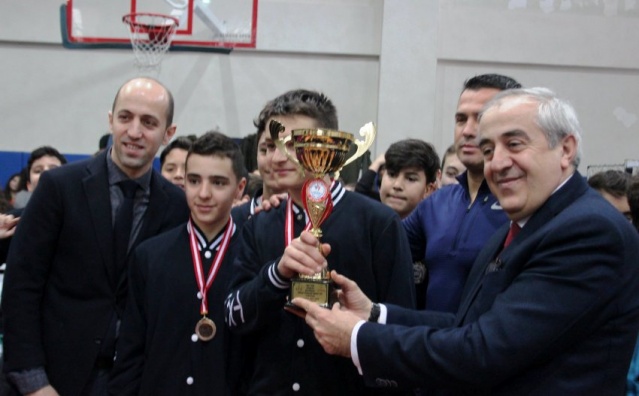 ATAŞEHİR'DE ÇOCUKLAR OYUN OYNADILAR, KAZANDILAR.
