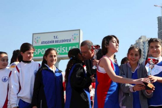 ATAŞEHİR OKULLARARASI ATLETİZİM ŞAMPİYONASI