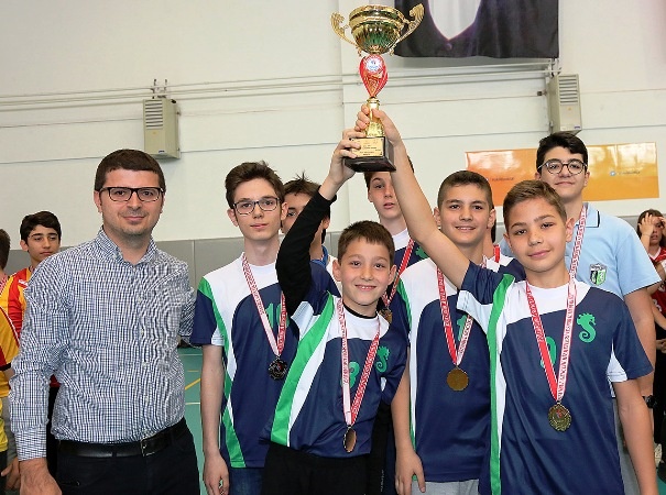 ATAŞEHİR'DE VOLEYBOL TURNUVASI SONA ERDİ
