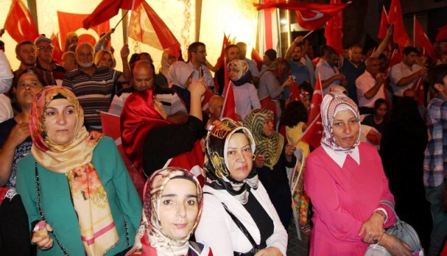 Ataşehir Sivil Toplum Örgütleri Demokrasi Nöbetinde 2016