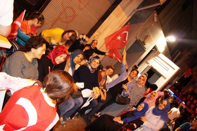 Ataşehir Sivil Toplum Örgütleri Demokrasi Nöbetinde 2016