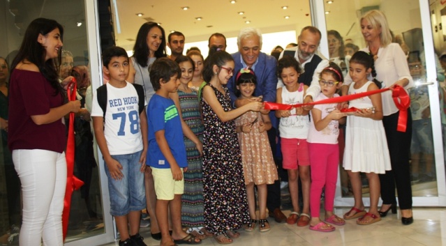 ATAŞEHİR’DE BİNLERCE ÇOCUK SANAT VE SPOR OKULLARINA KATILDI