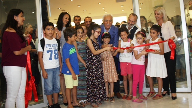 ATAŞEHİR’DE BİNLERCE ÇOCUK SANAT VE SPOR OKULLARINA KATILDI