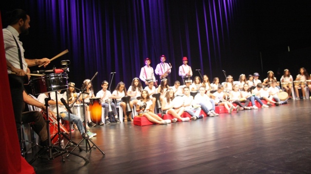 ATAŞEHİR’DE BİNLERCE ÇOCUK SANAT VE SPOR OKULLARINA KATILDI