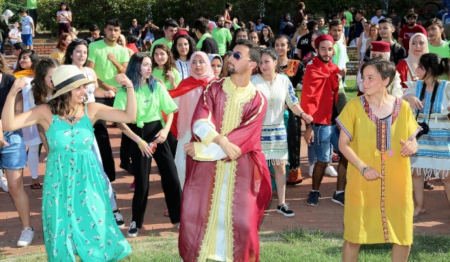 ATAŞEHİR ULUSLARARASI YAZ OKULU FESTİVALİ COŞKUYLA SONA ERDİ