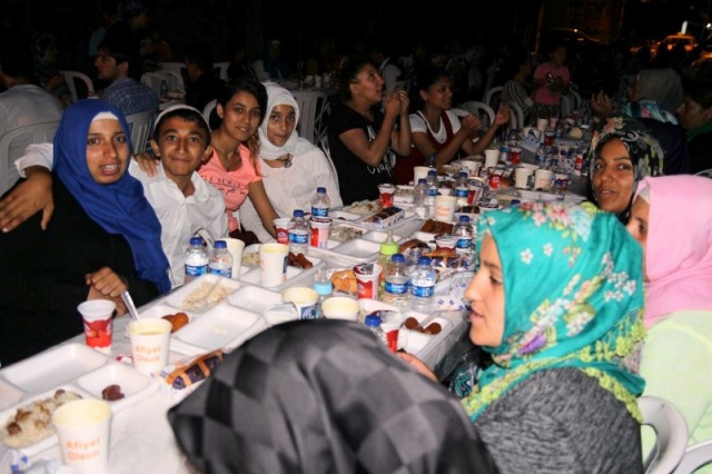 Ataşehir, Yenisahra, Romenler İftarı