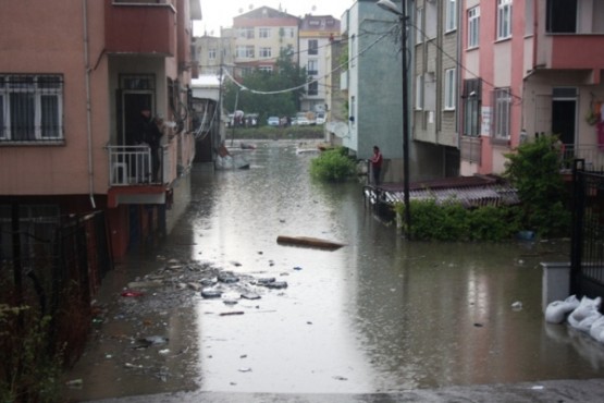 YENİSAHRA SEL  BASKINI