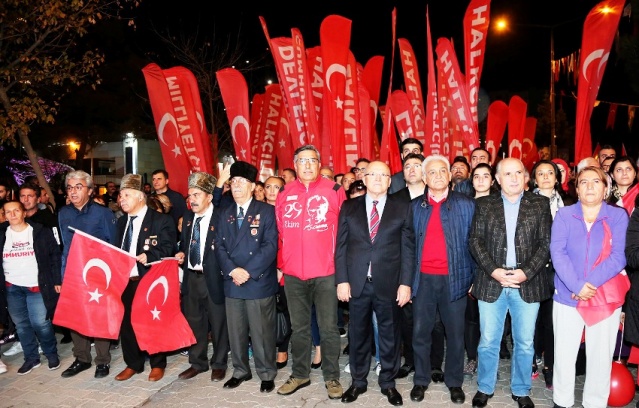 CUMHURİYET BAYRAMI COŞKUYLA ATAŞEHİR’DE KUTLANDI