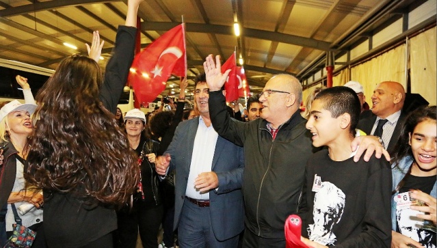 ATAŞEHİRLİ ÇOCUKLAR ANITKABİR YOLUNDA