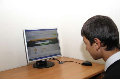 AYDOS KÜTÜPHANESİ