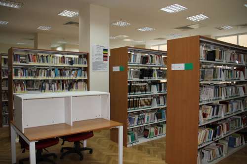AYDOS KÜTÜPHANESİ