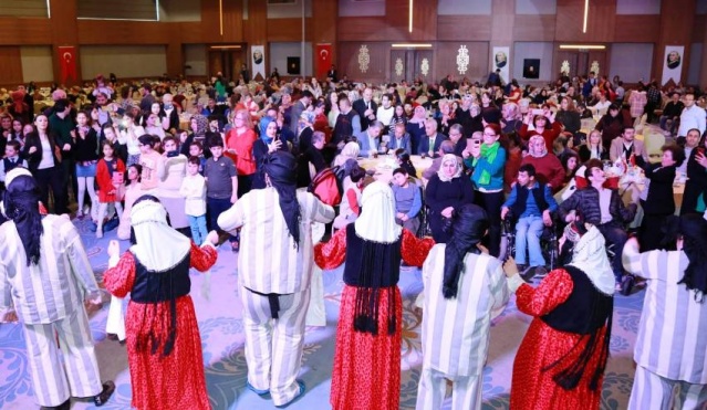 Battal İlgezdi, Ataşehirde Engellilerle Buluştu 2019