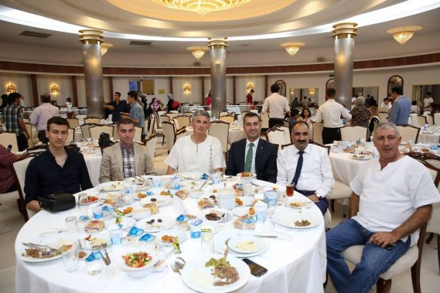 Ben-Bir-Sen İftarı 2015