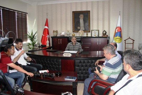Çankırı Belediyesi Başarılı Öğrencileri Ödüllendirdi