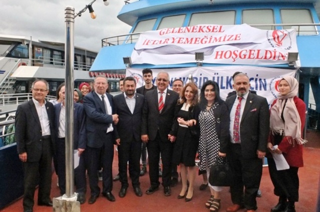 Çankırı Vakfı, Eğitim Gönüllülerini ‘Boğaz’daki İftarda Buluşturdu 2018