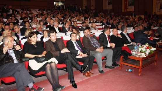 chp-Atasehir-2-olgan-kongre- Mahmut- Altinkaynak