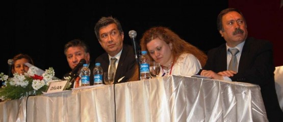 chp-Atasehir-2-olgan-kongre- Mahmut- Altinkaynak