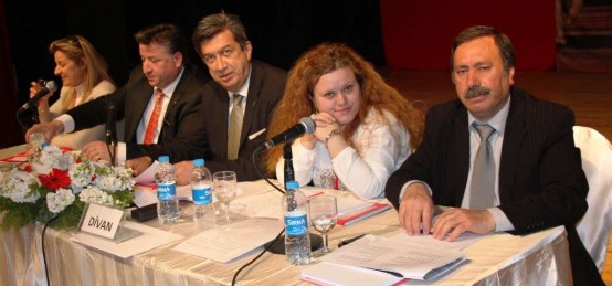 chp-Atasehir-2-olgan-kongre- Mahmut- Altinkaynak