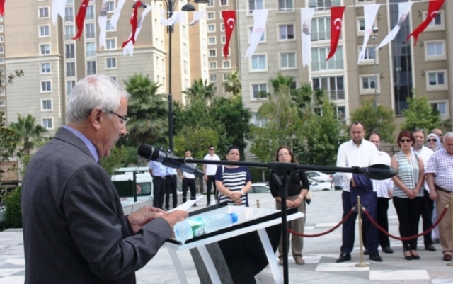 CHP, ATAŞEHİR'DE 15 TEMMUZ ŞEHİTLERİNİ ANDI