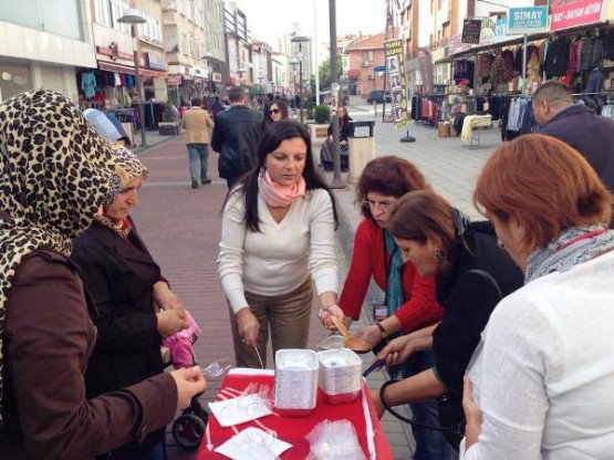 CHP Ataşehir ilçe, Aşure Dağıtımı