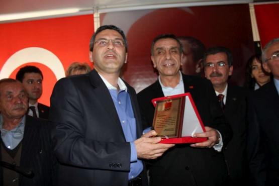 CHP ATAŞEHİR İLÇE GÖREV TESLİM TÖRENİ