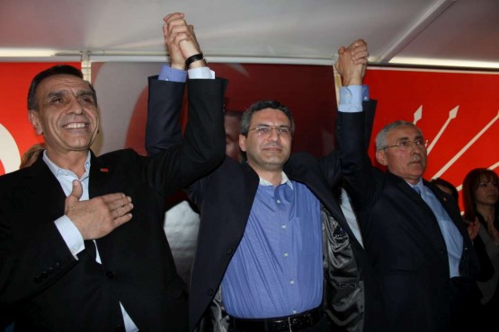 CHP ATAŞEHİR İLÇE GÖREV TESLİM TÖRENİ