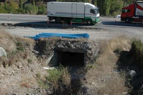 ÇÖREKÇİLER KÖYÜ ALT GEÇİT