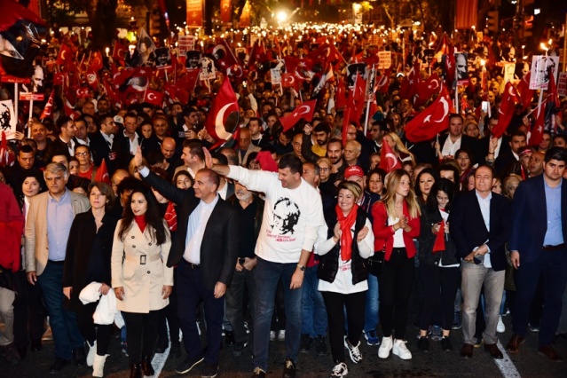 CUMHURİYETİN 96. YILI KADIKÖY’DE COŞKUYLA KUTLANDI