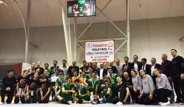BOSTANCI DOĞA ANADOLU LİSESİ VOLEYBOL ŞAMPİYONASI'NDA TÜRKİYE BİRİNCİSİ OLDU.