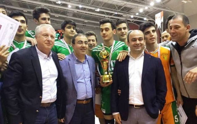 BOSTANCI DOĞA ANADOLU LİSESİ VOLEYBOL ŞAMPİYONASI'NDA TÜRKİYE BİRİNCİSİ OLDU.