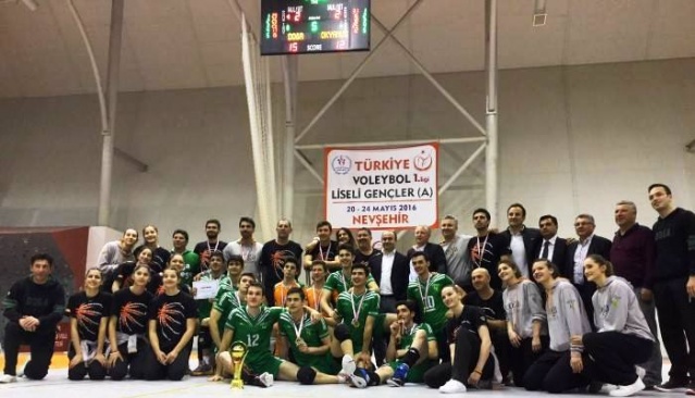 BOSTANCI DOĞA ANADOLU LİSESİ VOLEYBOL ŞAMPİYONASI'NDA TÜRKİYE BİRİNCİSİ OLDU.