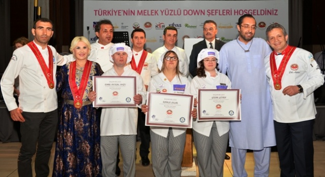 Down Sendromlu Aşçılar Sertifikalarını Aldılar