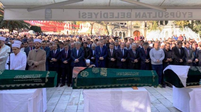 AK Partili Emin Akbaşoğlu'nun annesi son yolculuğuna uğurlandı