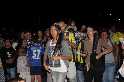 FNERBAHÇE-MANİSASİPOR_BAYANSEYİRCİLİ MAÇ
